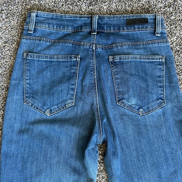 Lee Women’s Classic Fit Jeans Pre-loved and good condition - Picture 5 of 10